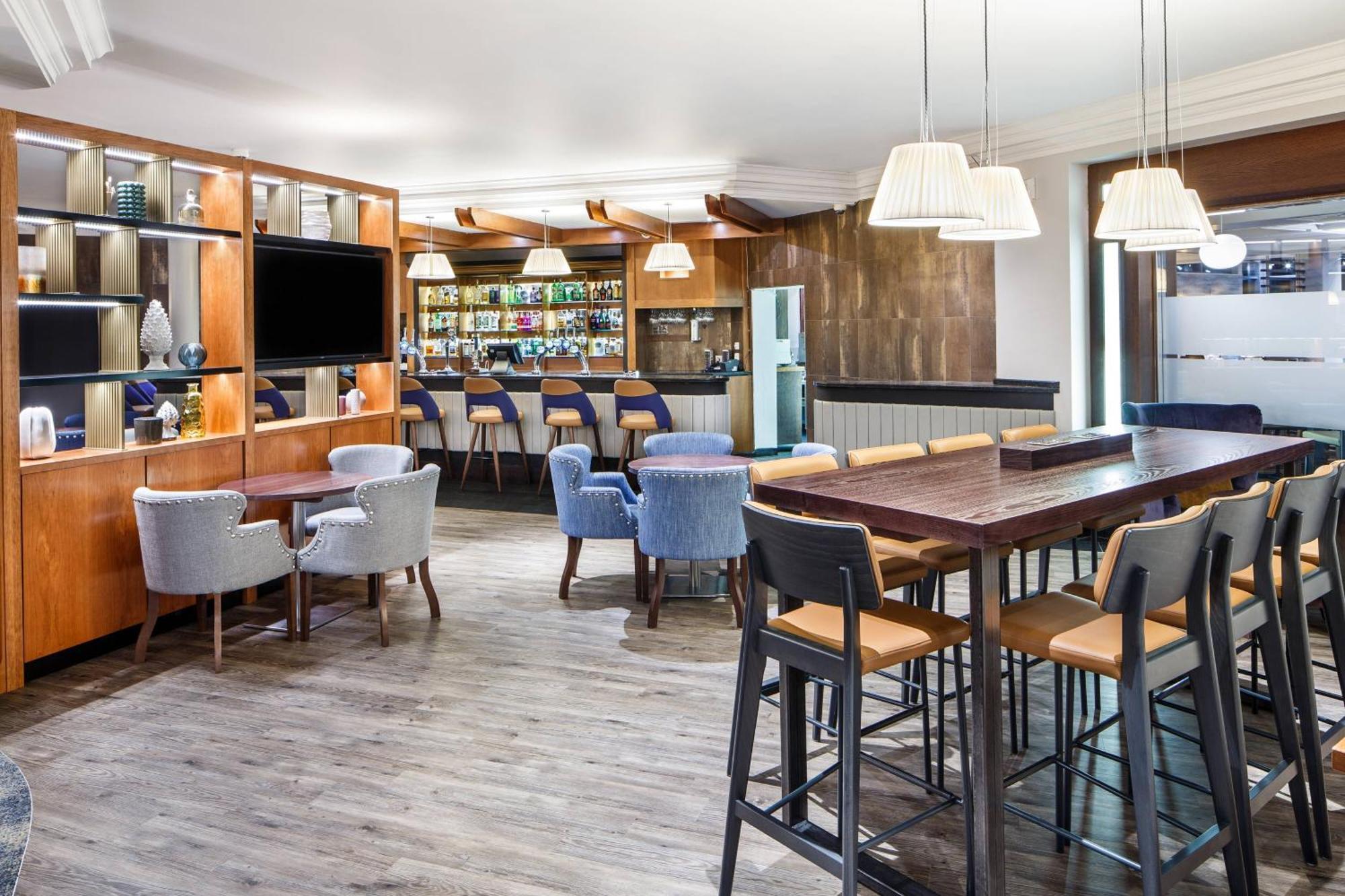Delta Hotels By Marriott Cheltenham Chase Brockworth Bagian luar foto