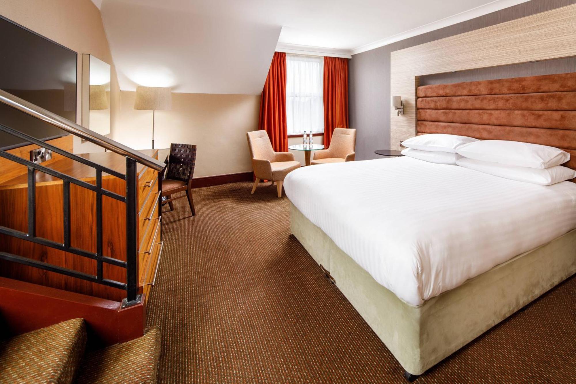 Delta Hotels By Marriott Cheltenham Chase Brockworth Bagian luar foto