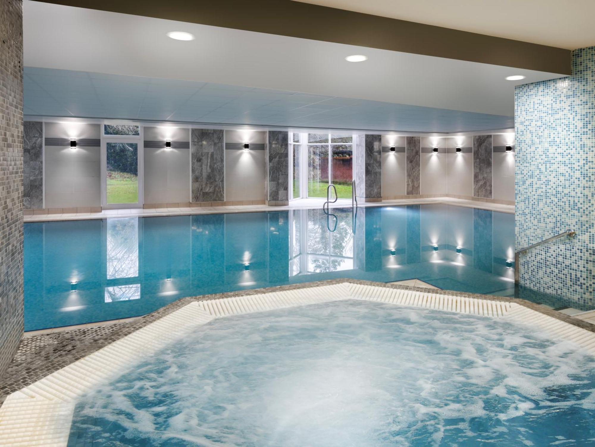 Delta Hotels By Marriott Cheltenham Chase Brockworth Bagian luar foto