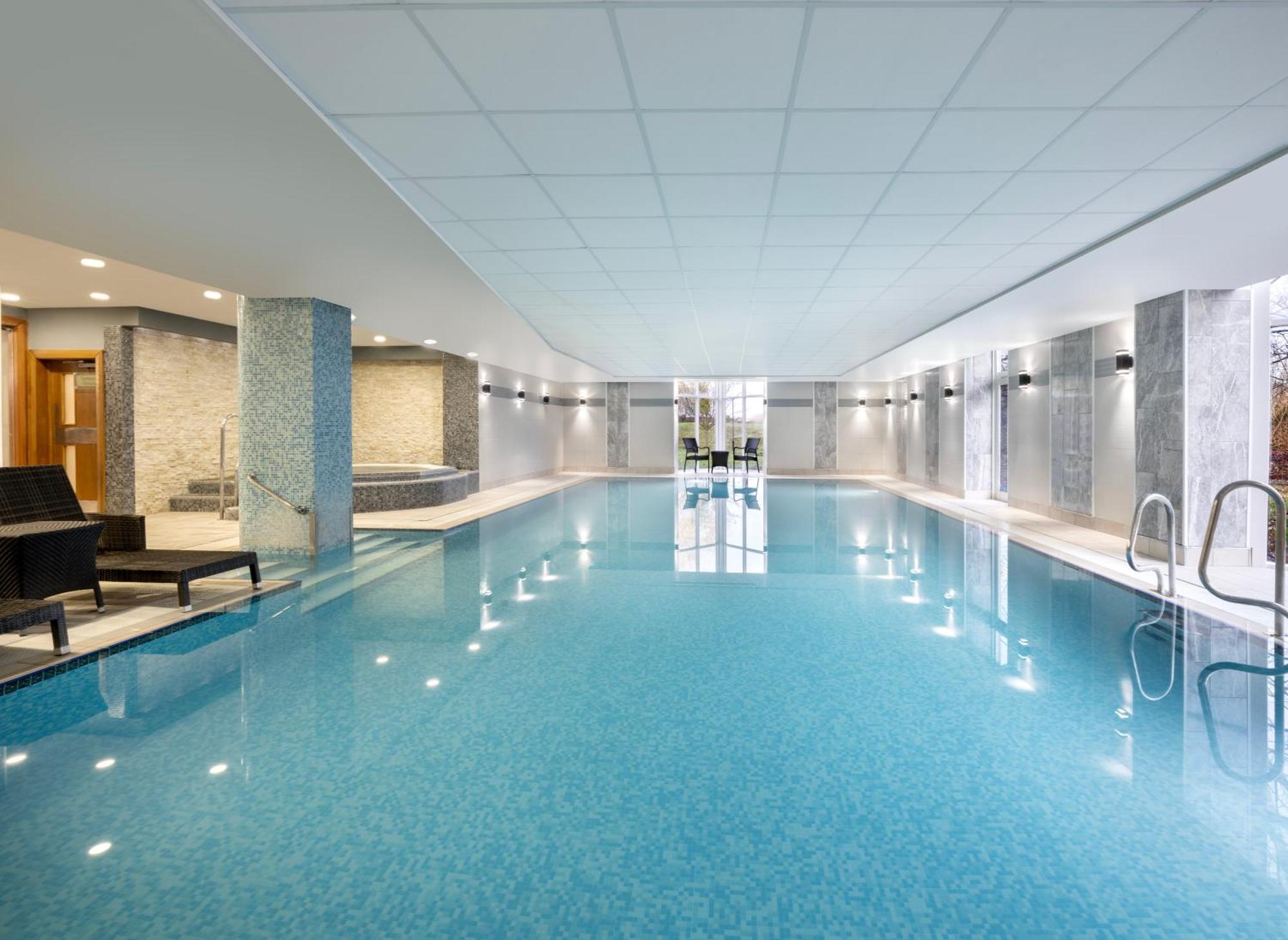 Delta Hotels By Marriott Cheltenham Chase Brockworth Bagian luar foto